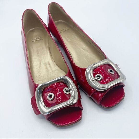 Stuart Weitzman fuschia patent leather peep toe flats with silver buckle - Women - Picture 1 of 12